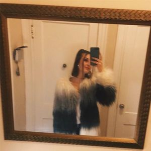 Meet your Posher, Casey